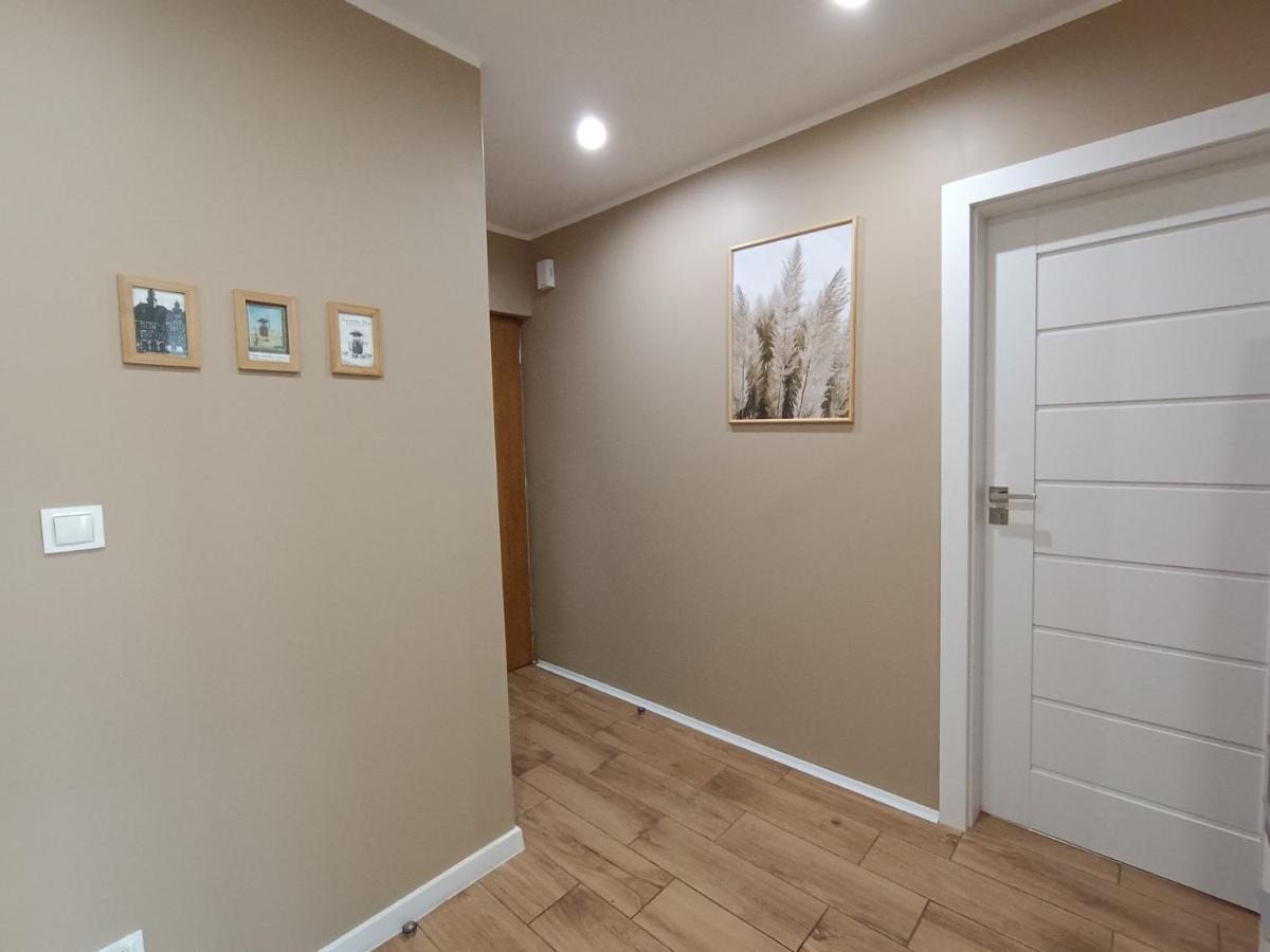 Apartament Przy Kopalni Srebra Тарновськє-Гури Екстер'єр фото