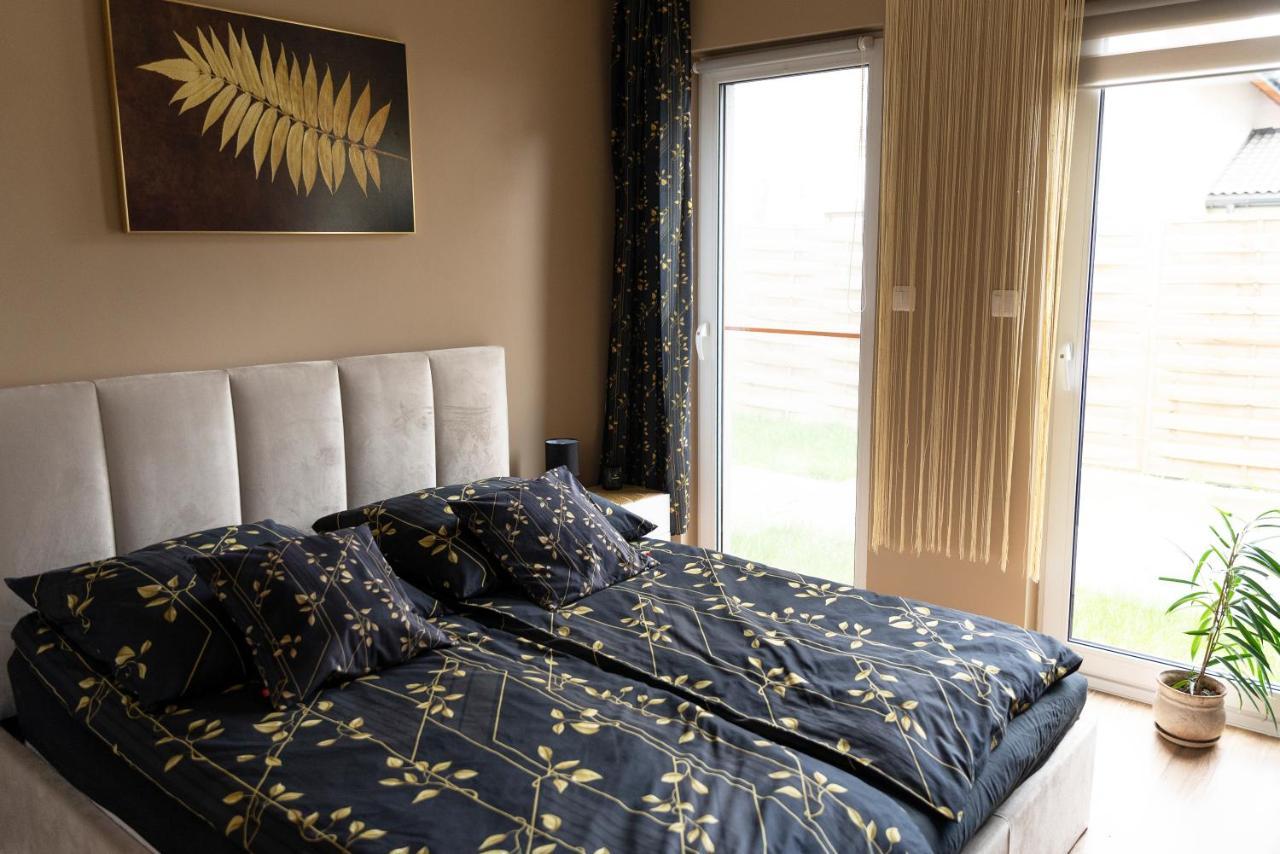 Apartament Przy Kopalni Srebra Тарновськє-Гури Екстер'єр фото