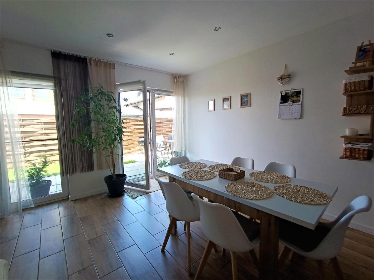Apartament Przy Kopalni Srebra Тарновськє-Гури Екстер'єр фото